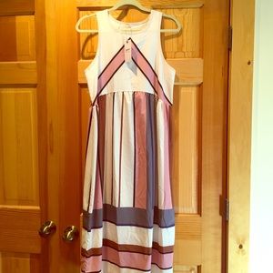 Tea length trendy dress